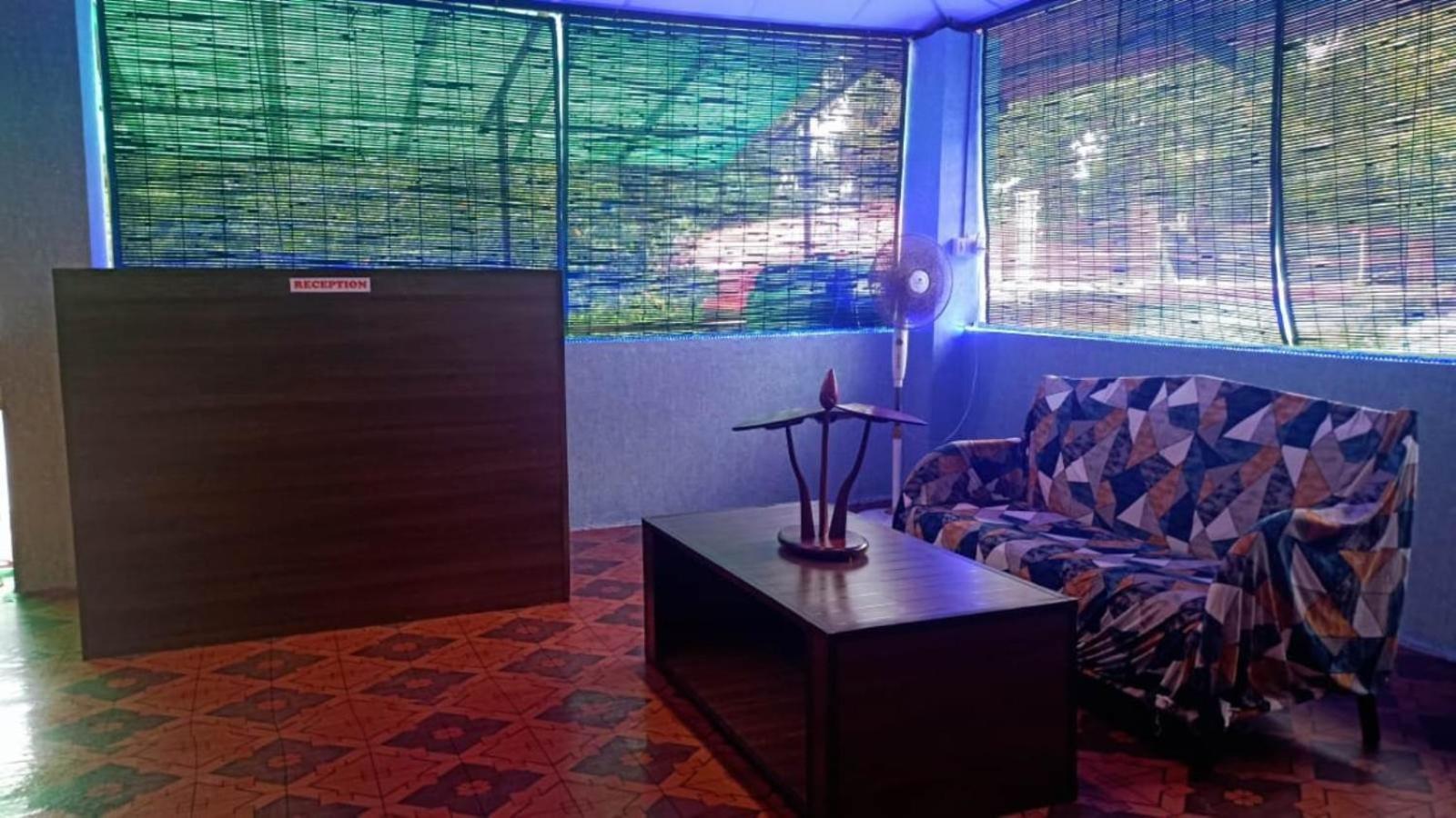 The Leisure Home Stay Shadipur Exteriér fotografie